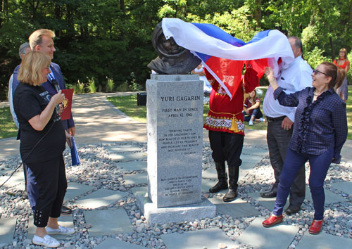 Unveiling of the Yuri Gagarin bust in the Russian Cultural Garden